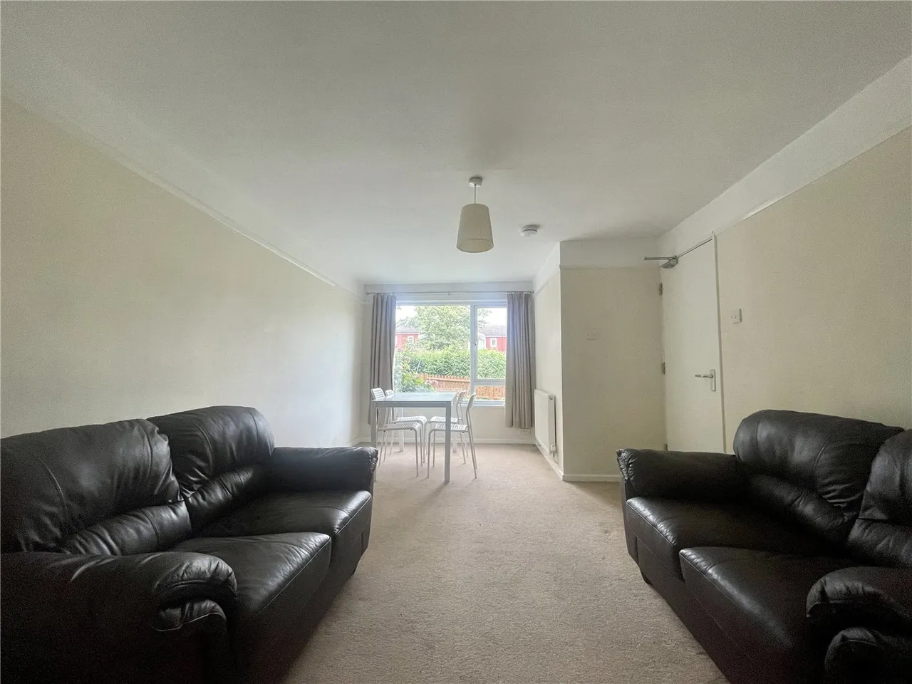 The Chantrys, Farnham, Surrey, GU9, photo 11