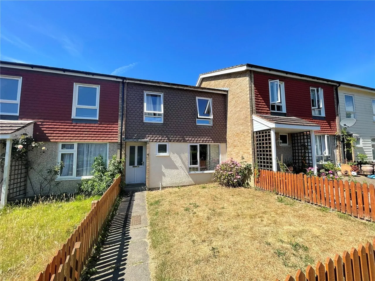 4 bed house to rent — The Chantrys, Farnham, Surrey, GU9