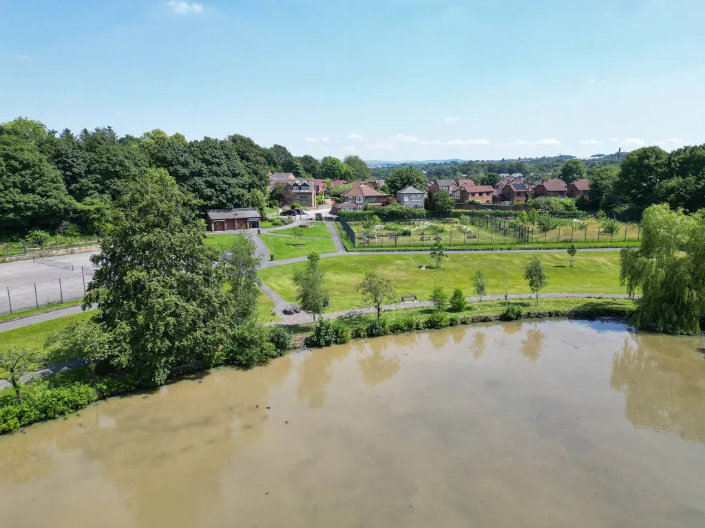 Marland Green, Rochdale OL11 4RD, photo 23