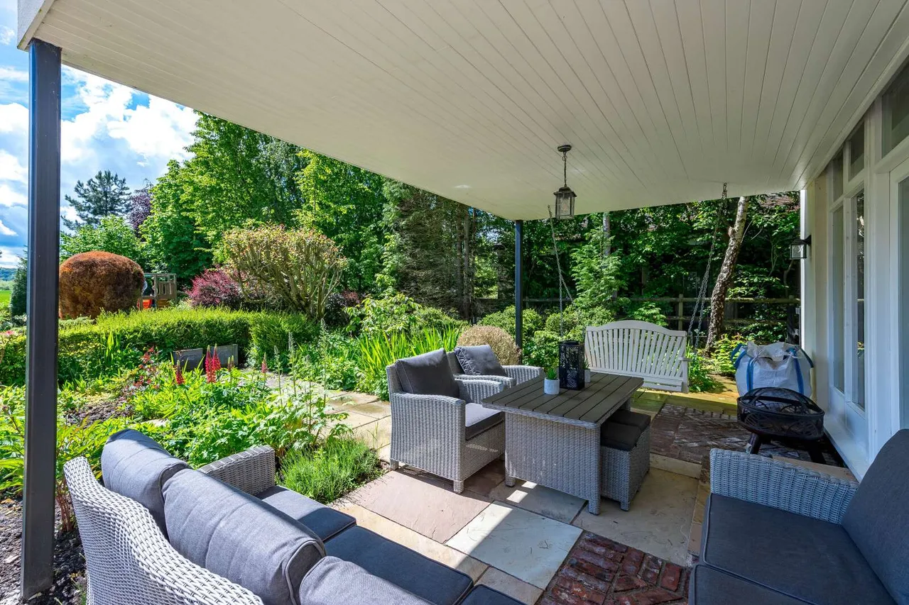 Prestbury Road, Wilmslow, Cheshire, SK9 2LJ, photo 7