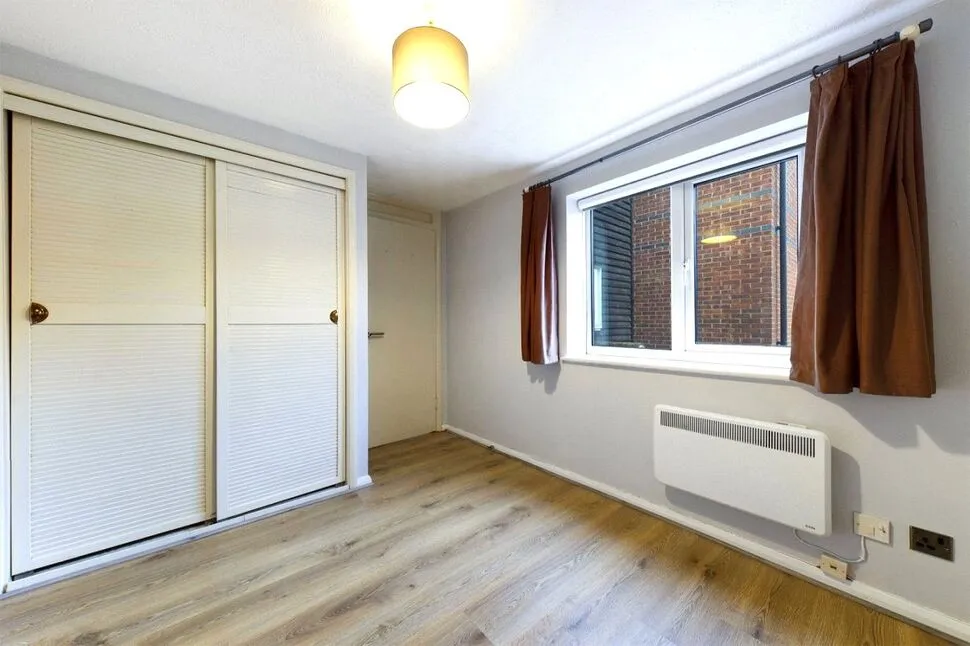 Mandeville Court, Chingford, London, E4, photo 4