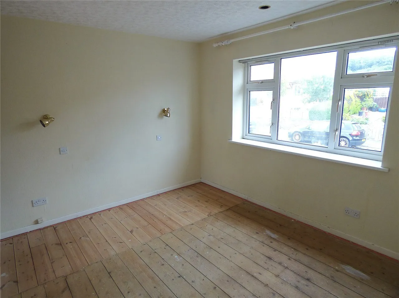 Heol Y Garth, Penparcau, SY23, photo 12