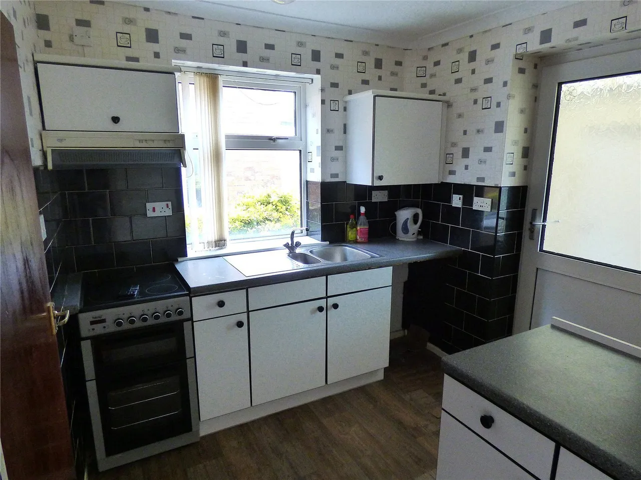 Heol Y Garth, Penparcau, SY23, photo 8