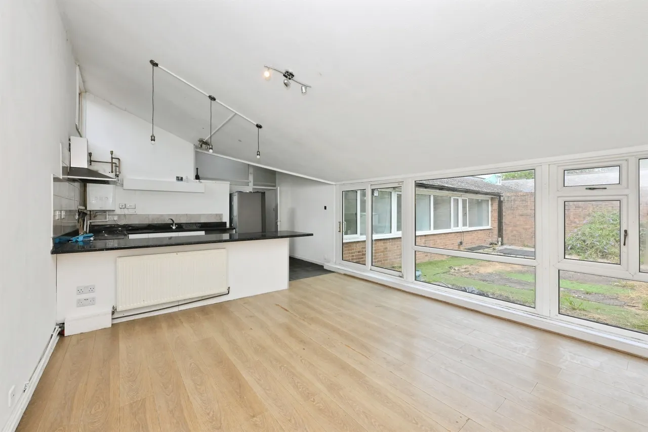 Bishopsfield, Harlow, photo 3