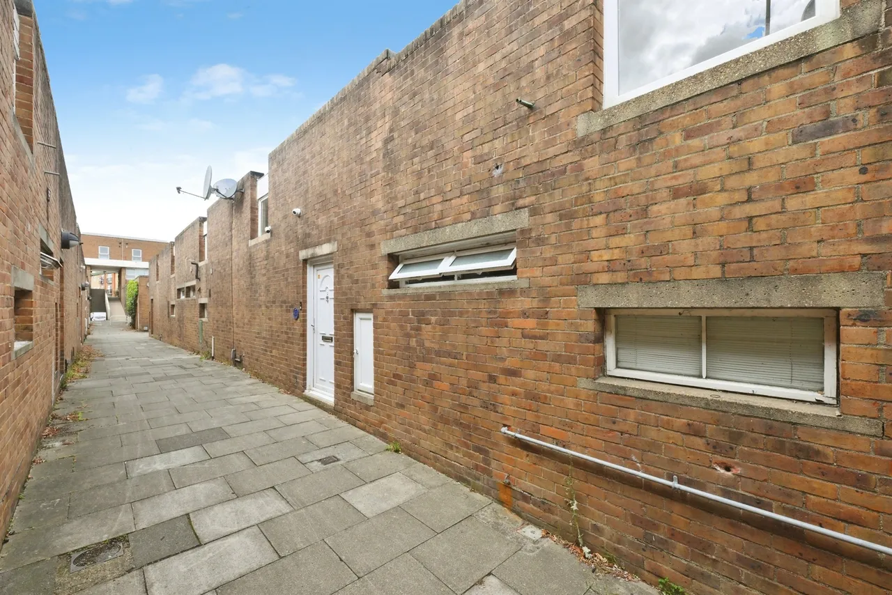 Bishopsfield, Harlow, photo 2