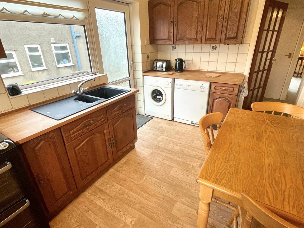 Dale Avenue, Slyne, LA2, photo 6