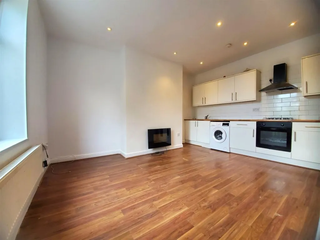 Mount Street, Lockwood, HD1, photo 3