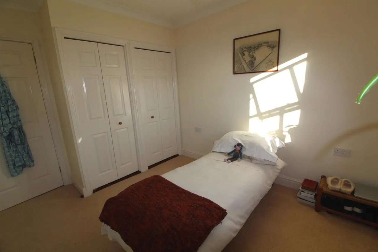 The Lodge, Englefield Green, Surrey, TW20 0DN, photo 10