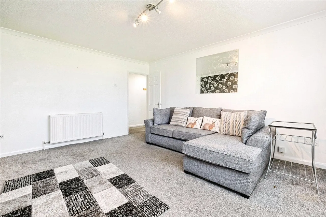 Dalestone Mews, Romford, RM3, photo 4
