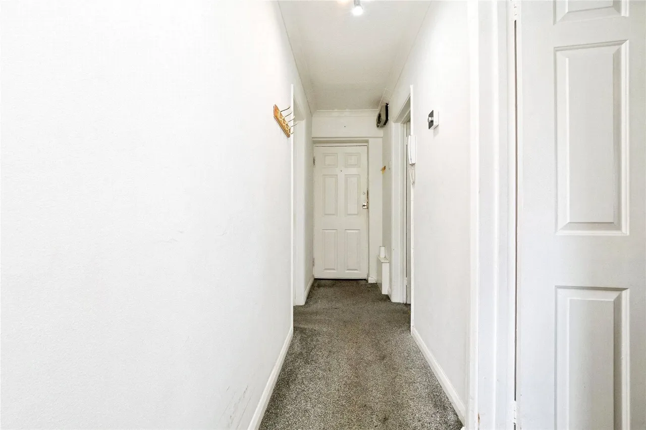 Dalestone Mews, Romford, RM3, photo 5