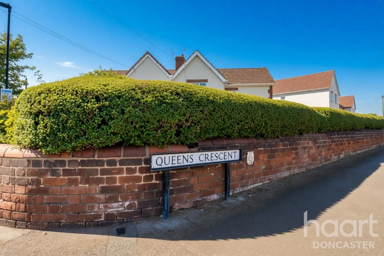 Queens Crescent, Edlington, DN12, photo 17