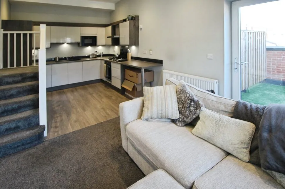 Rydal Crescent, Sheffield, S8, photo 3