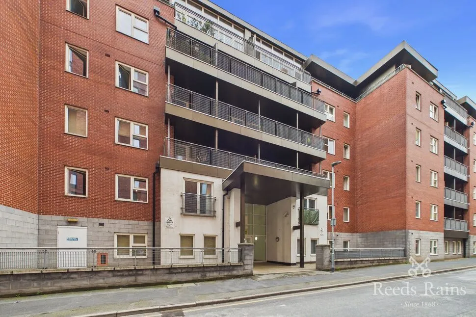 2 bed flat for sale — Dyche Street, Manchester, M4