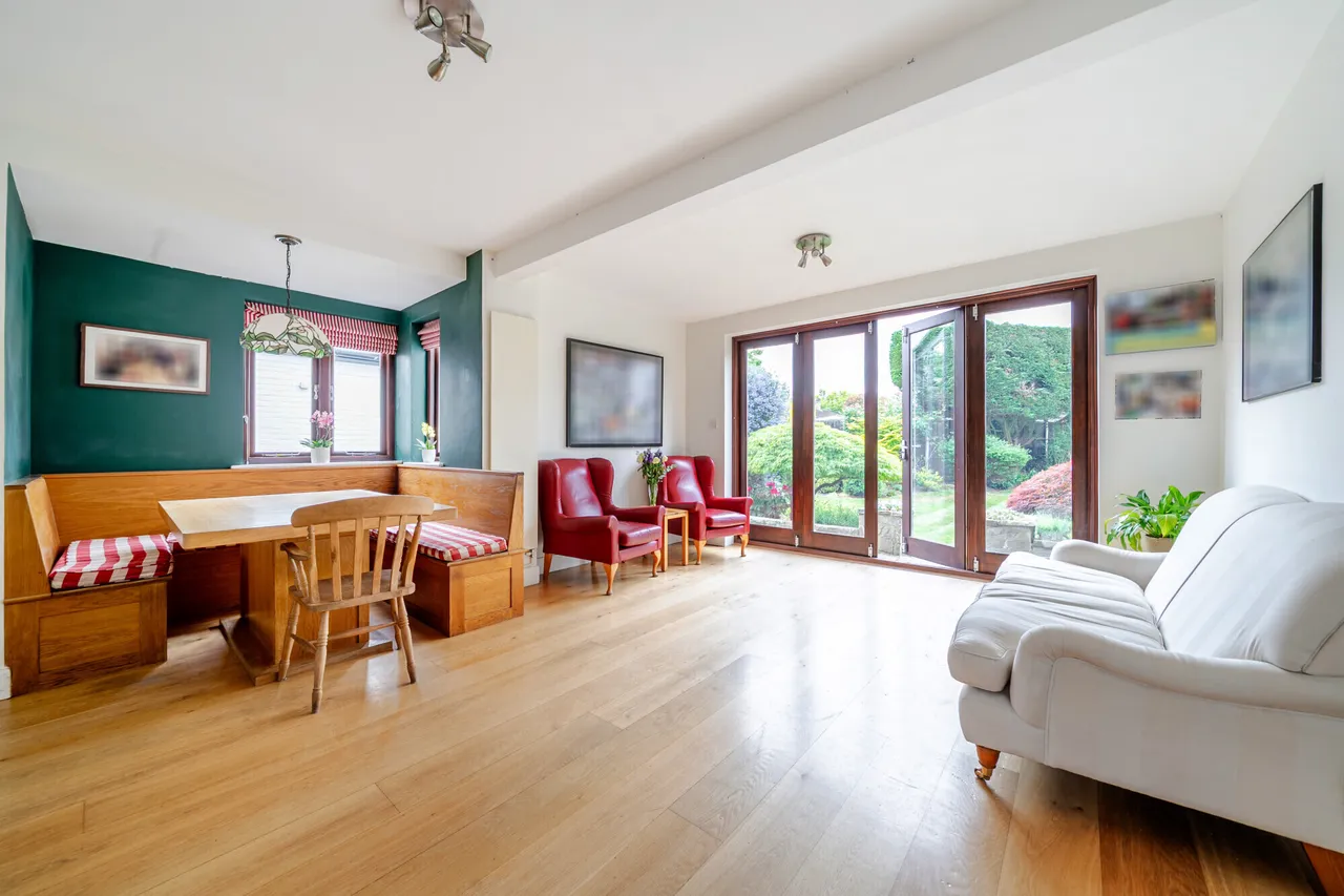 Ember Lane, Esher, KT10, photo 5