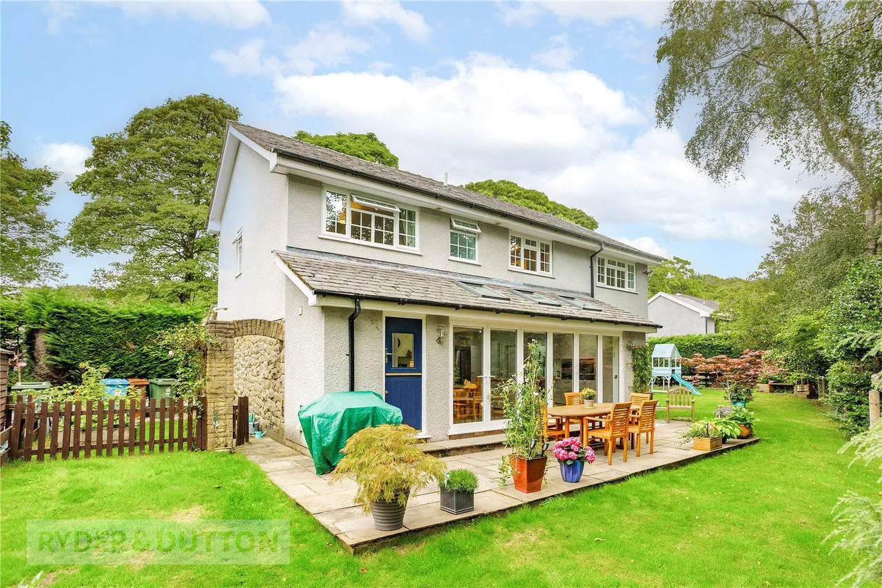The Nook, Greenfield, OL3, photo 2