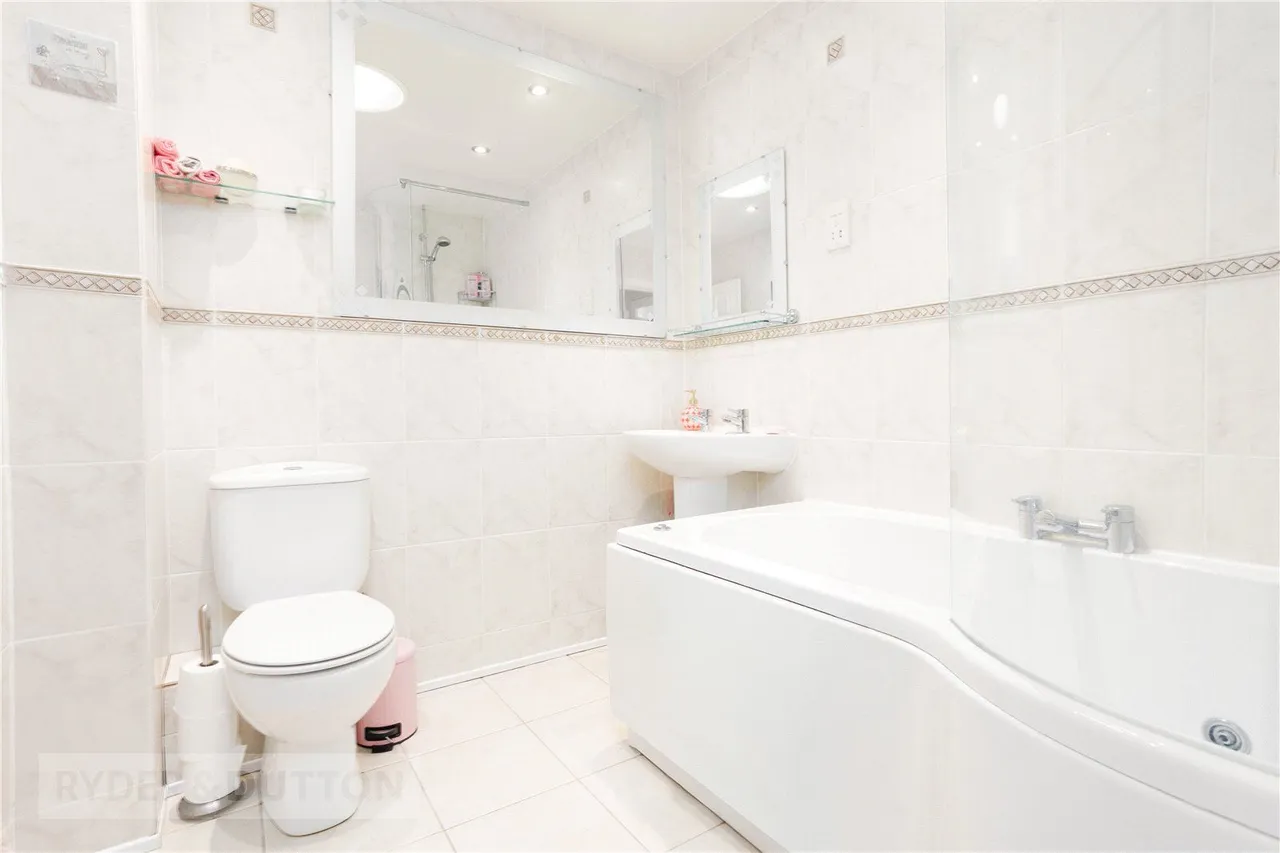 The Nook, Greenfield, OL3, photo 25