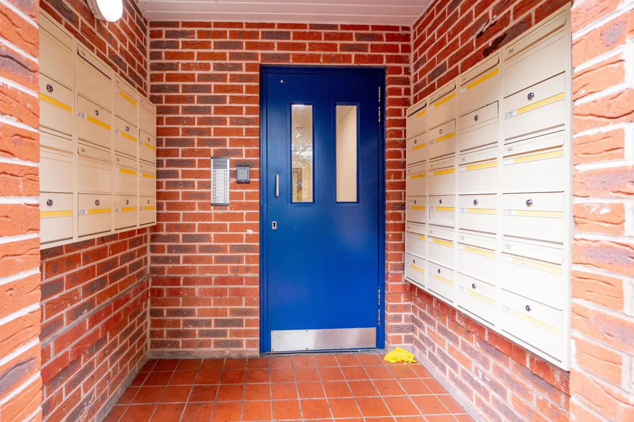 Roch Bank, Blackley, M9, photo 8