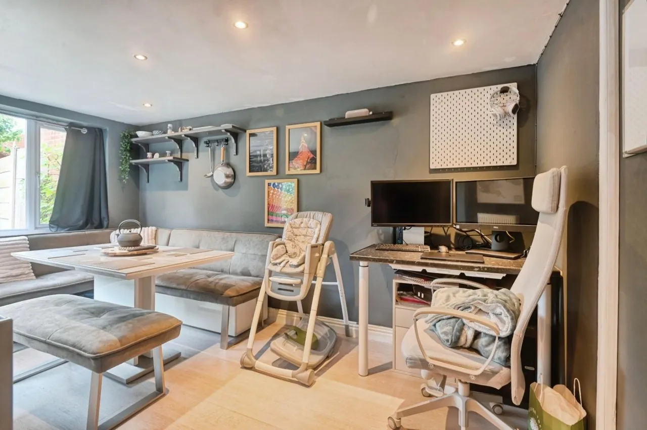 Hanlith, Wilnecote, B77, photo 8
