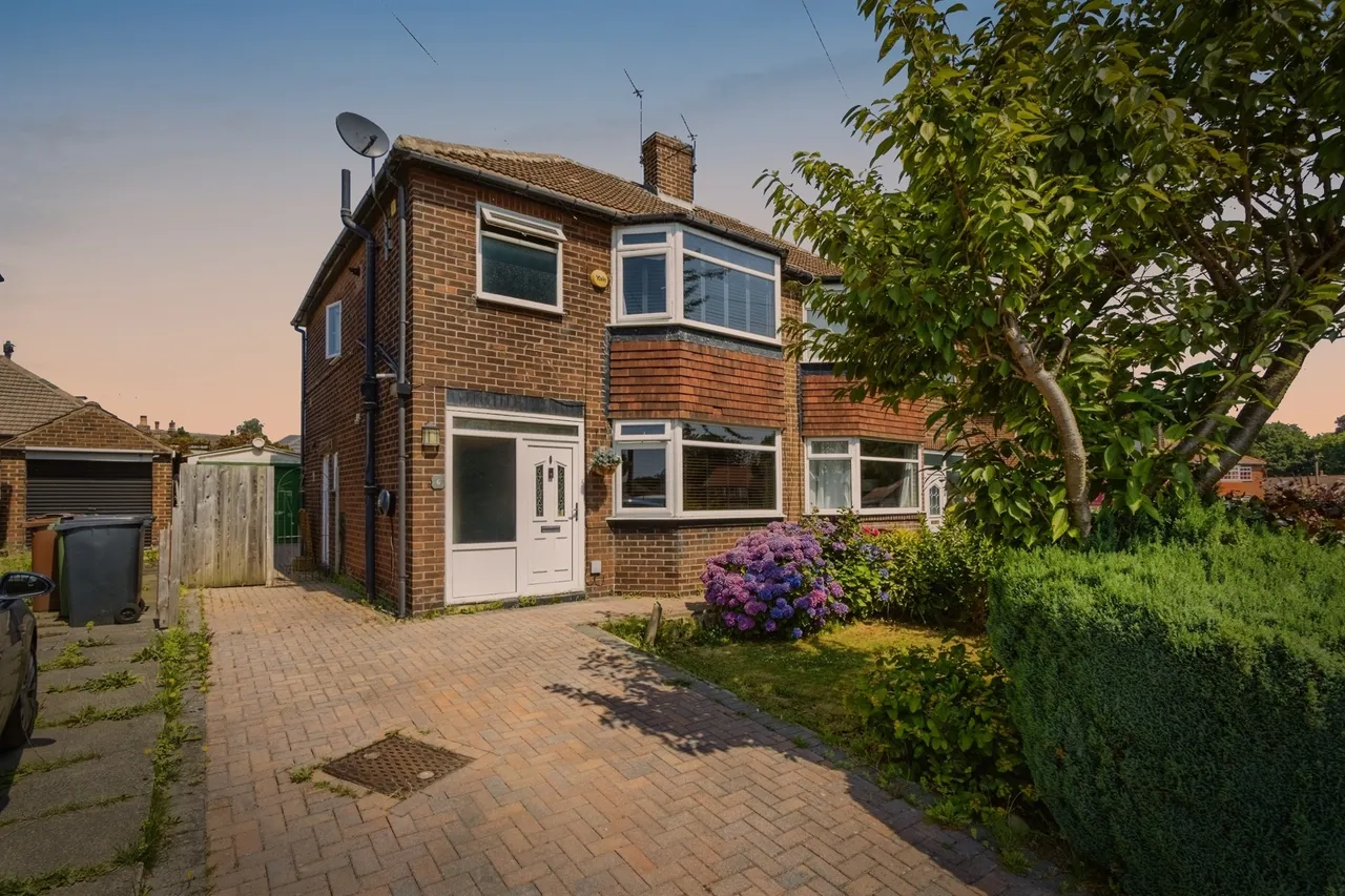 3 bed house for sale — Kelmscott Crescent, LEEDS
