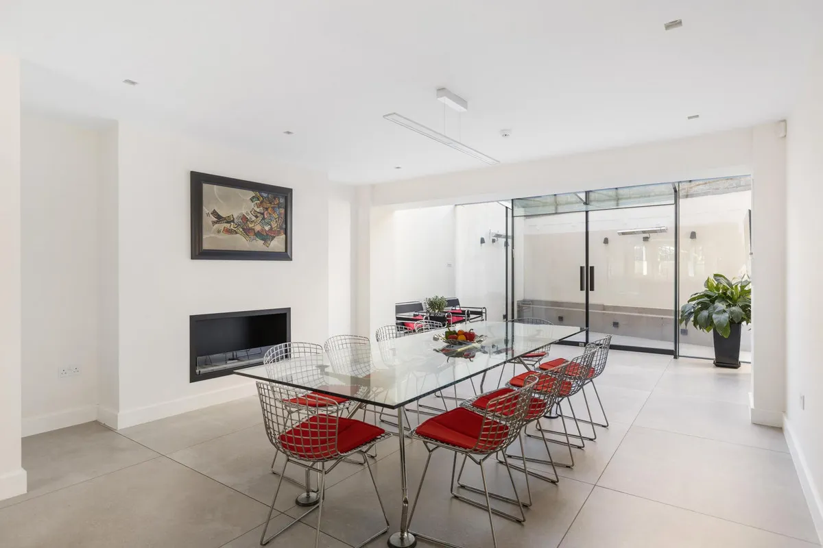 Upper Addison Gardens, London, W14, photo 5