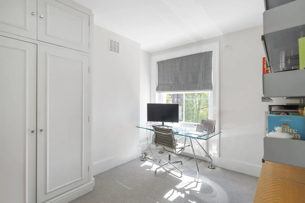 Upper Addison Gardens, London, W14, photo 21