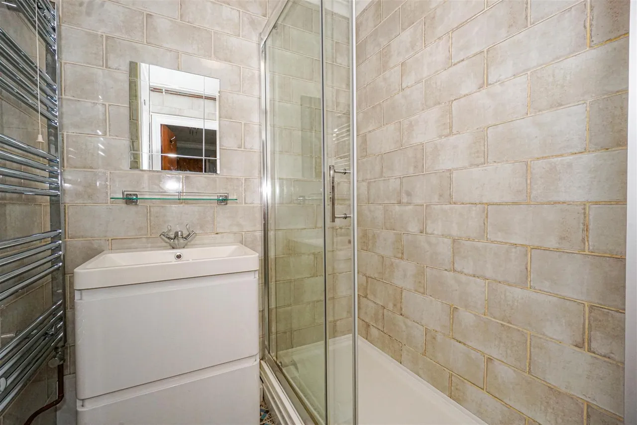 Robertson Terrace, Hastings, photo 8