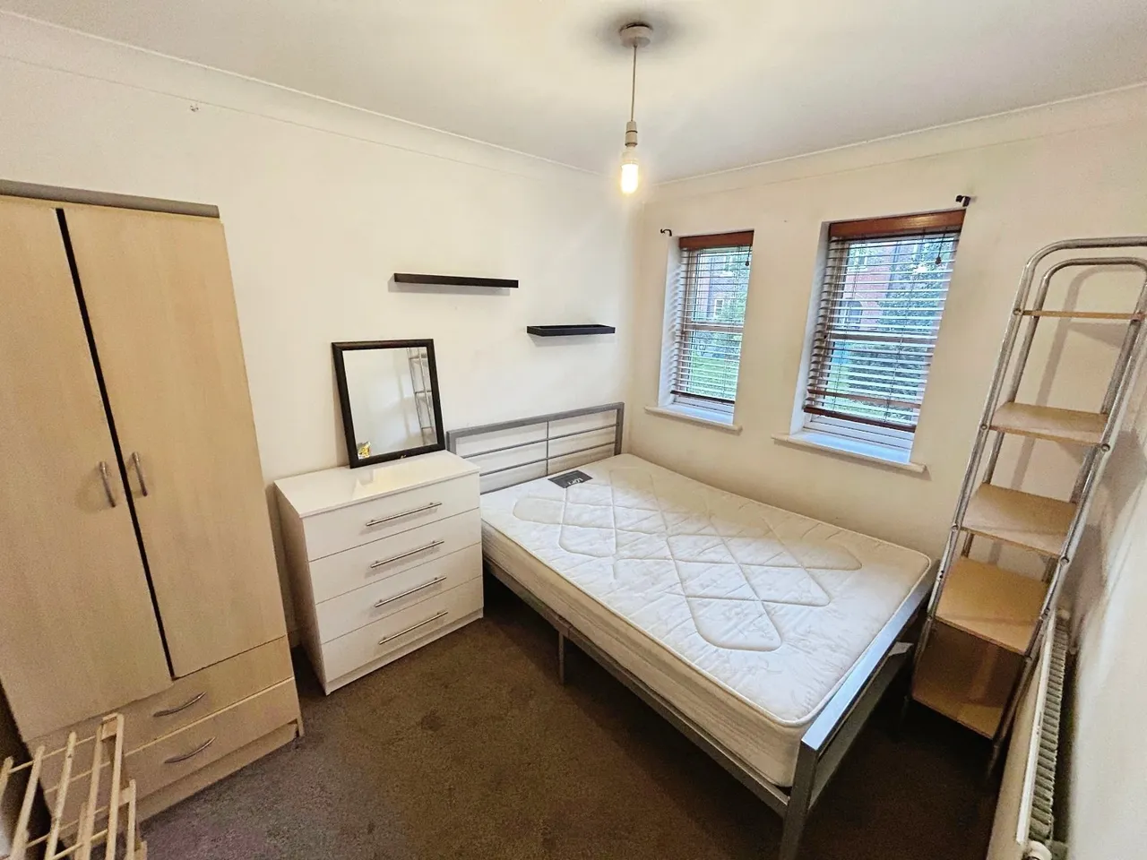 Pencarrow Close, Didsbury, M20, photo 10
