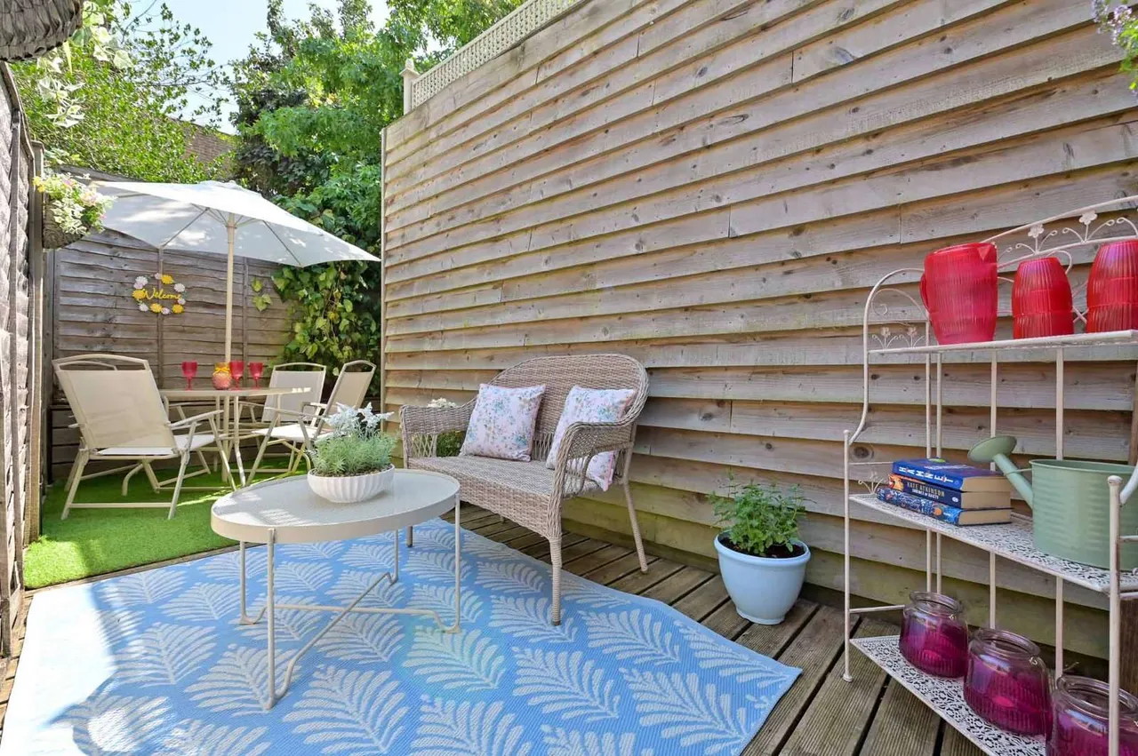 Trinity Place, Windsor, Berkshire, SL4 3AP, photo 2