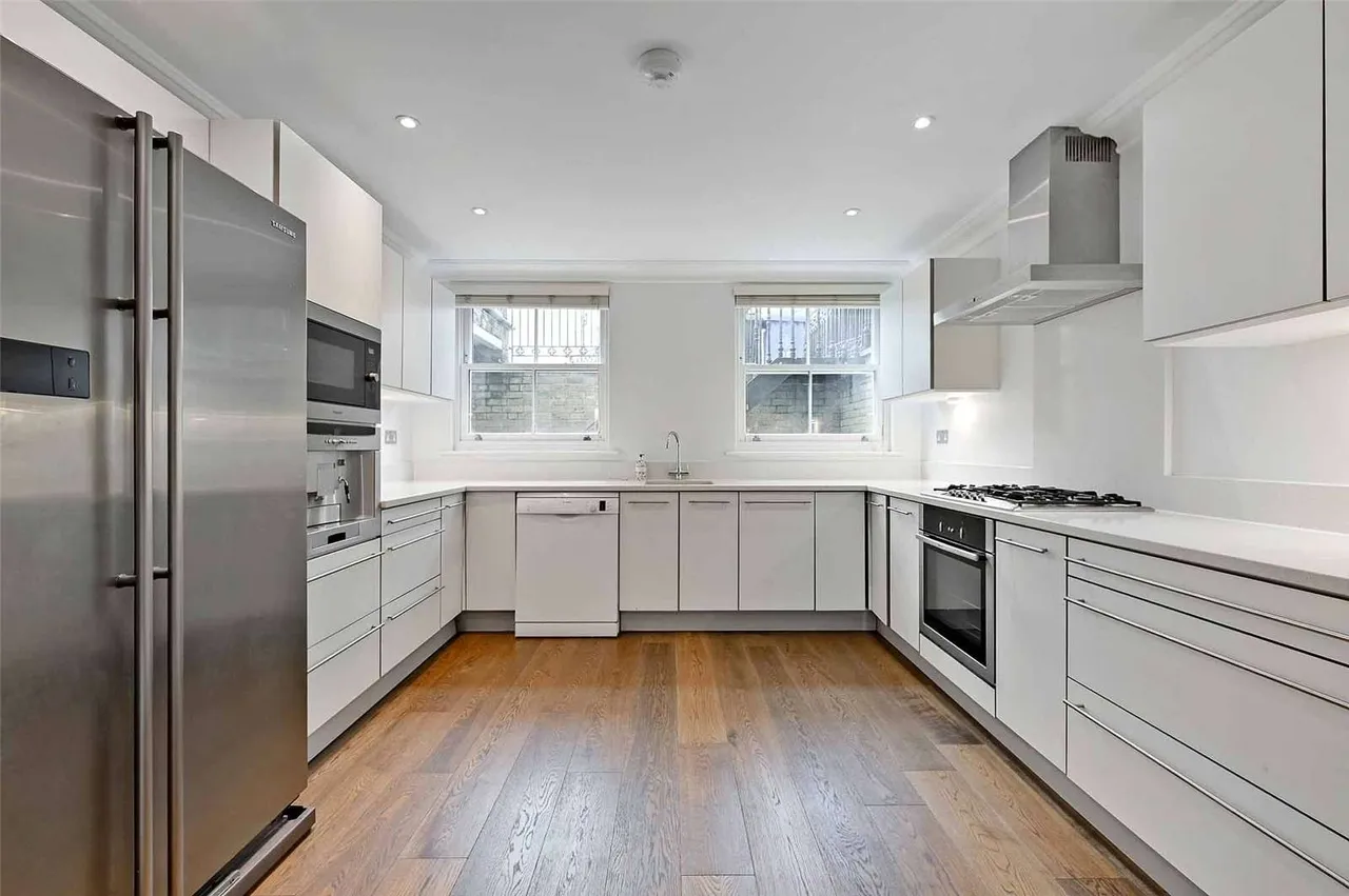Trinity Place, Windsor, Berkshire, SL4 3AP, photo 12