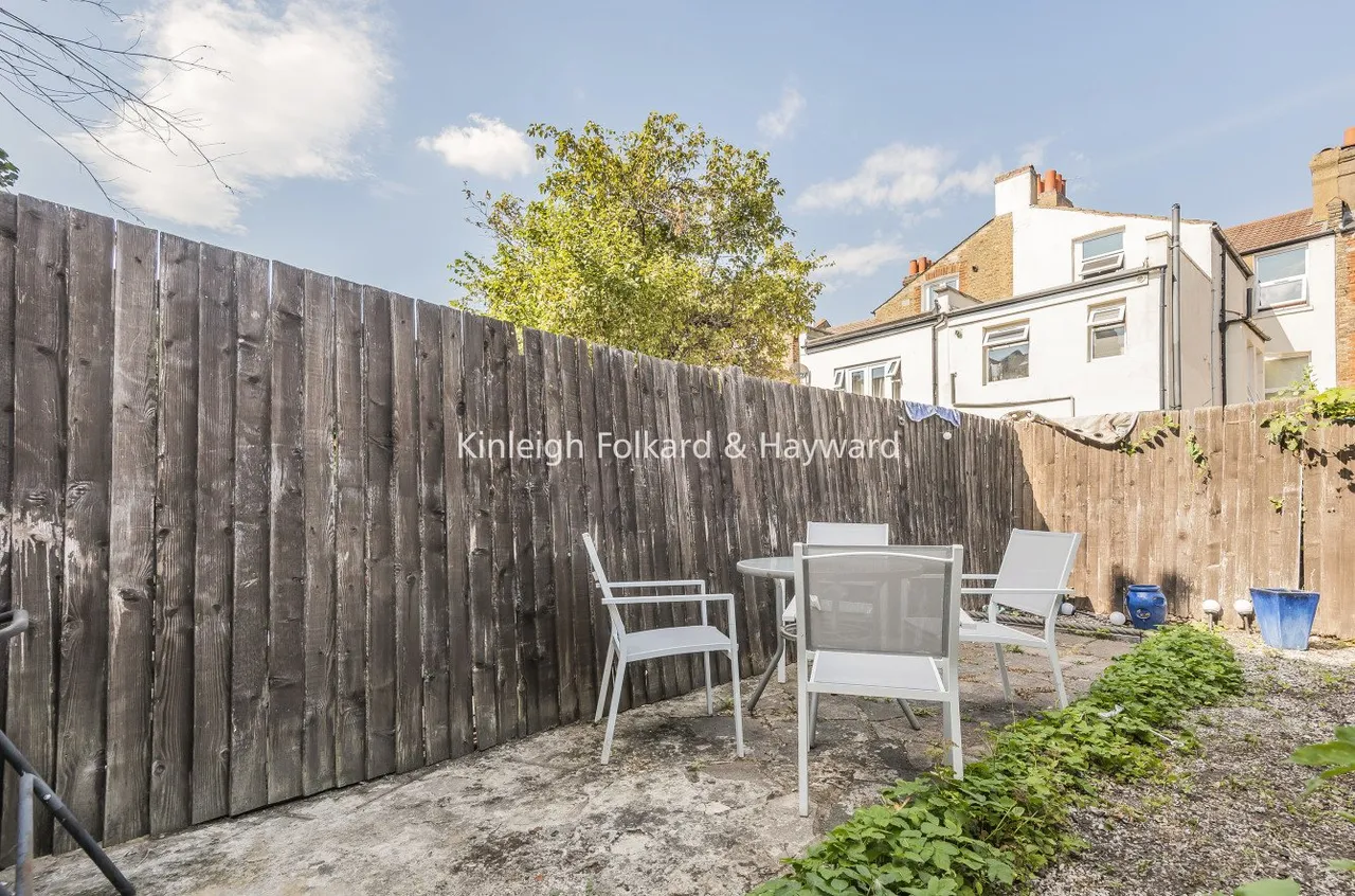 Coverton Road, London, SW17, photo 2