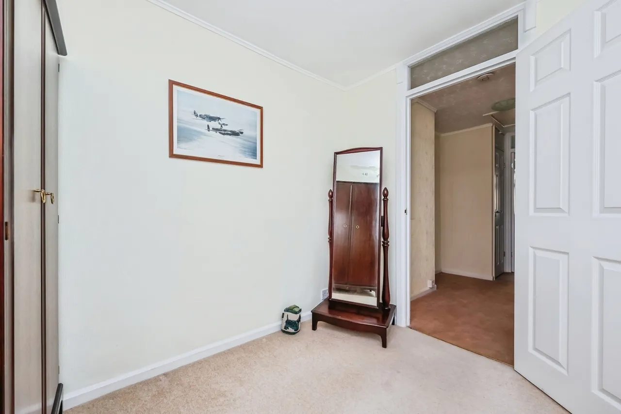 Manesty Crescent, Clifton, Nottingham, NG11, photo 14