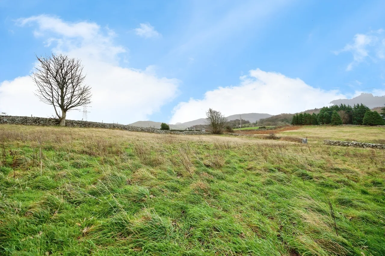 Llanrug, Caernarfon, LL55, photo 21