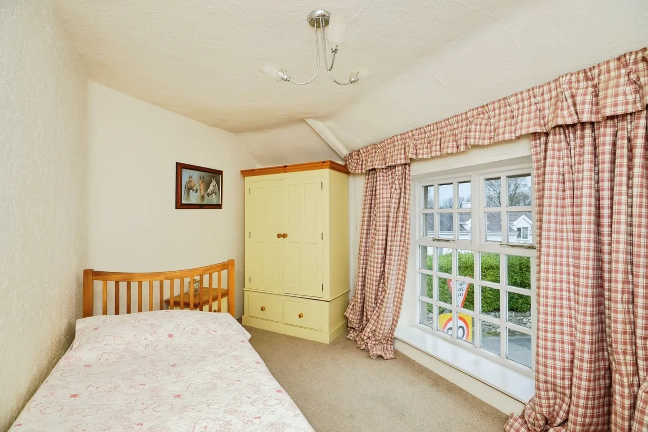 Llanrug, Caernarfon, LL55, photo 13