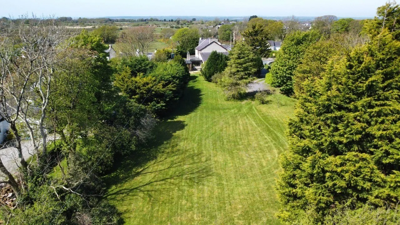 Llanrug, Caernarfon, LL55, photo 18