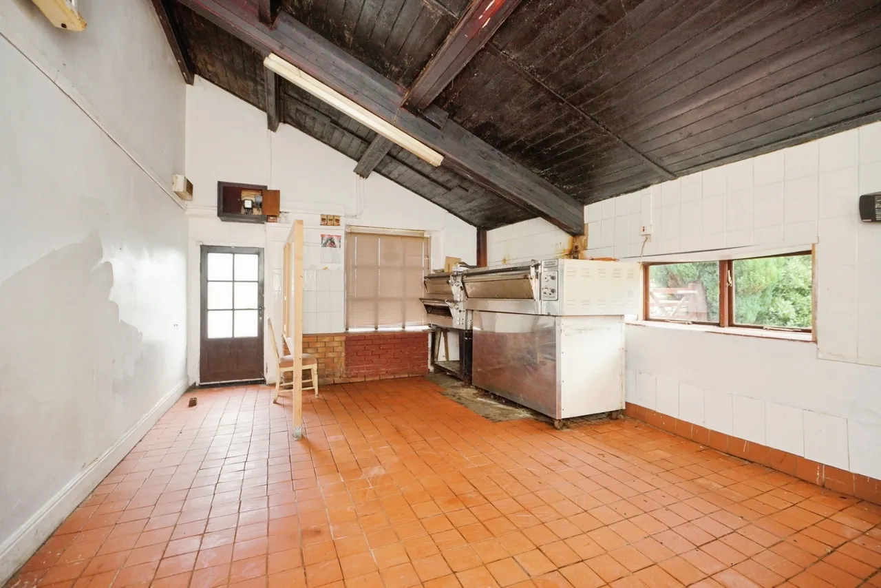 Llanrug, Caernarfon, LL55, photo 15