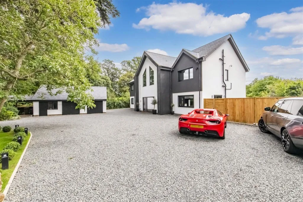 6 bed house for sale, The Avenue, Overstone
