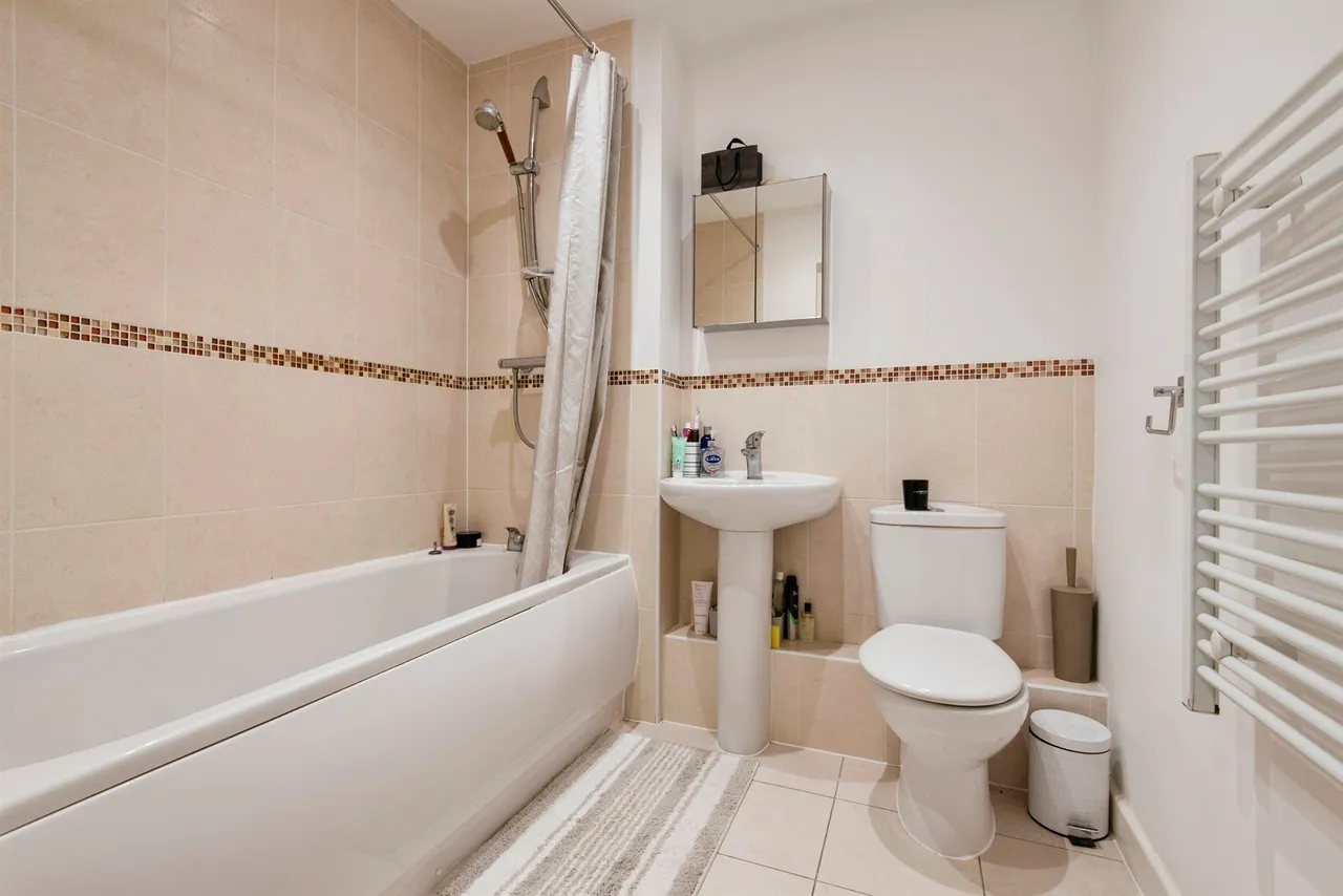 Ascot Drive, Letchworth Garden City, SG6, photo 13