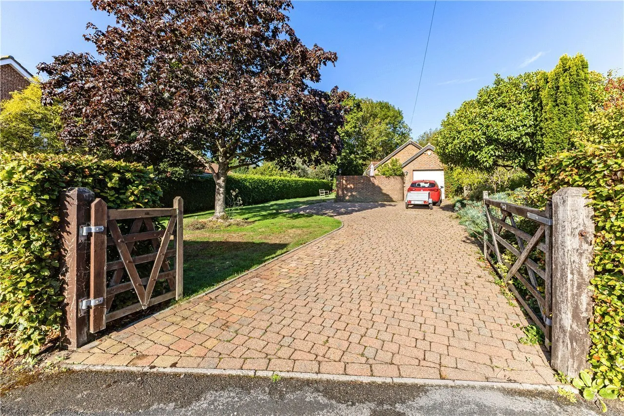 Waterford Close, Lymington, SO41, photo 23
