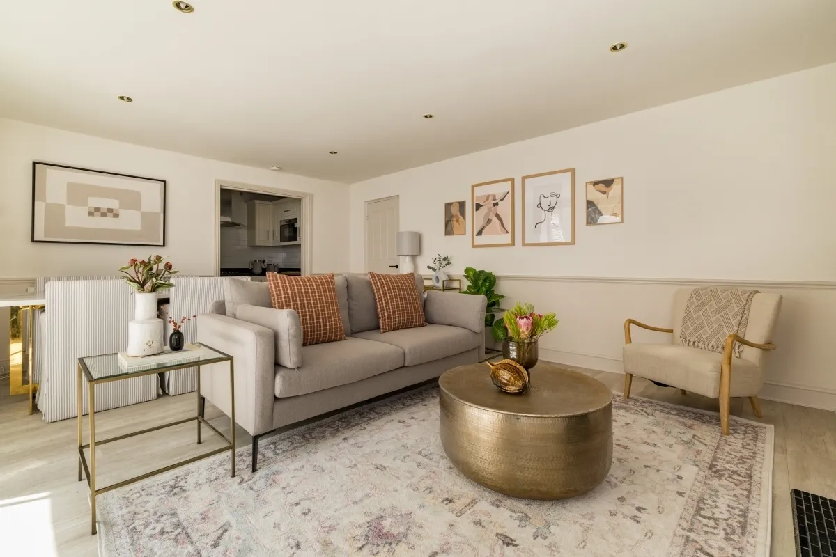 2 bed flat to rent — Clapham Road London SW9