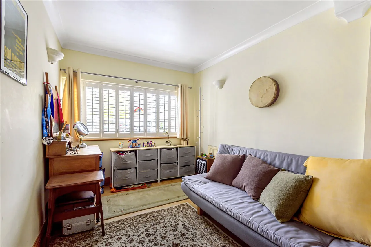 Oak Avenue, Hampton, TW12 3NP, photo 7