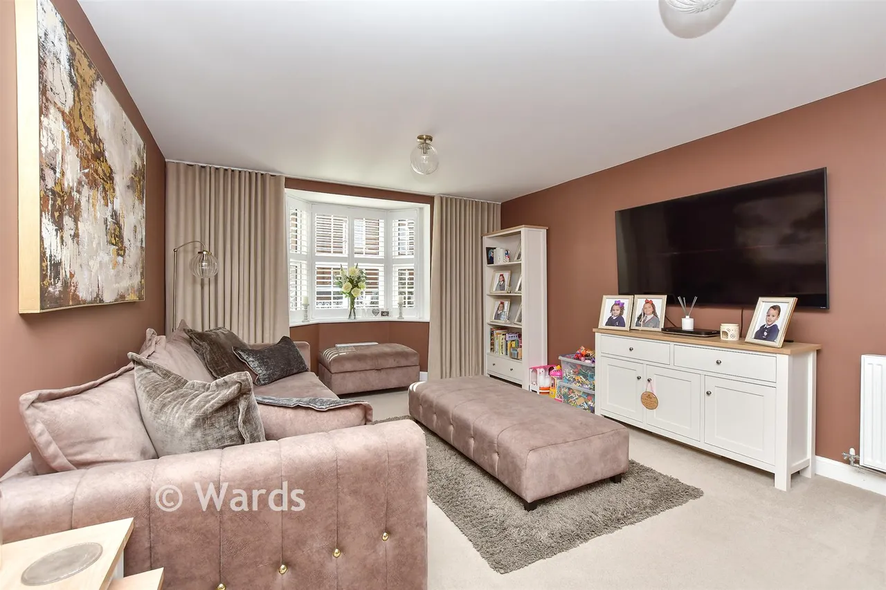 Ashmeads Rise, Borden, ME10, photo 2