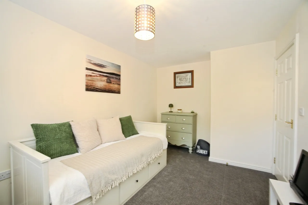Meadow View Pontyclun, CF72, photo 4