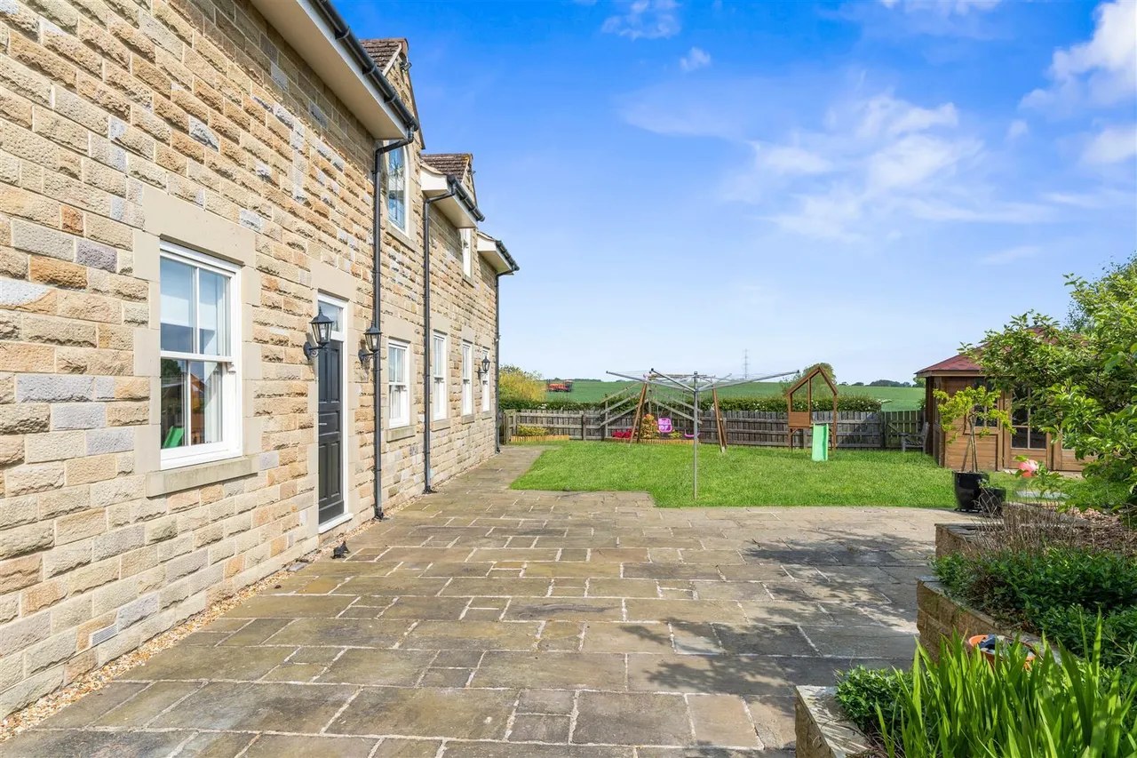 Medburn, Near Ponteland, NE20, photo 30