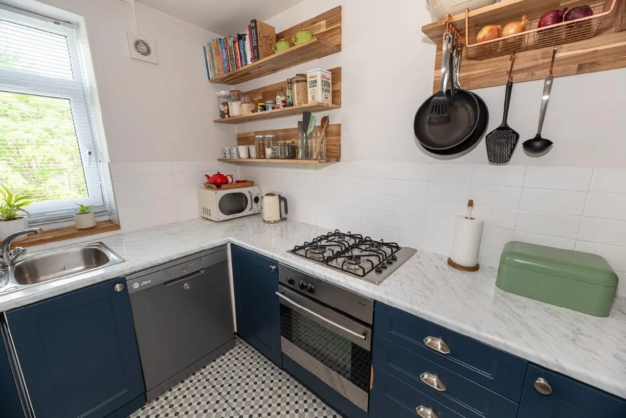 Hazellville Road, Whitehall Park, London, N19, photo 8
