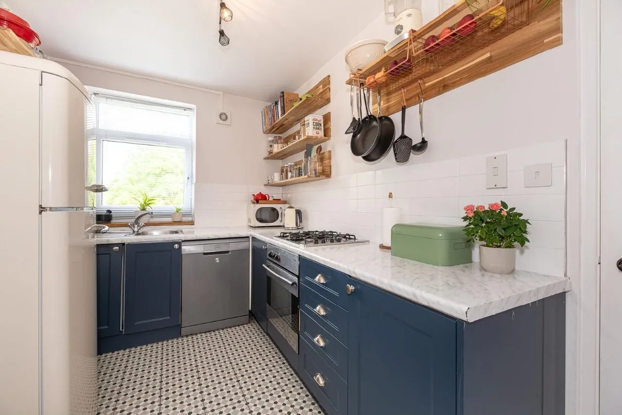 Hazellville Road, Whitehall Park, London, N19, photo 4
