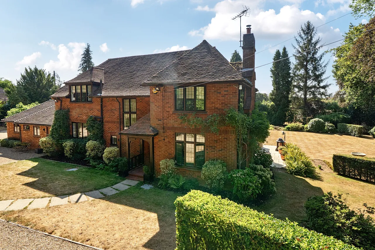 Church Lane, Stoke Poges, SL2, photo 2