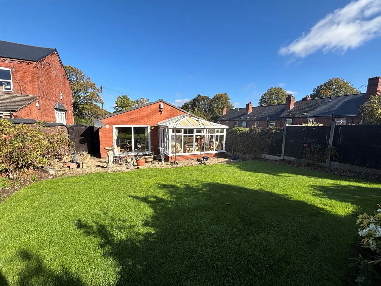 Silverlands Avenue, Oldbury, B68, photo 15