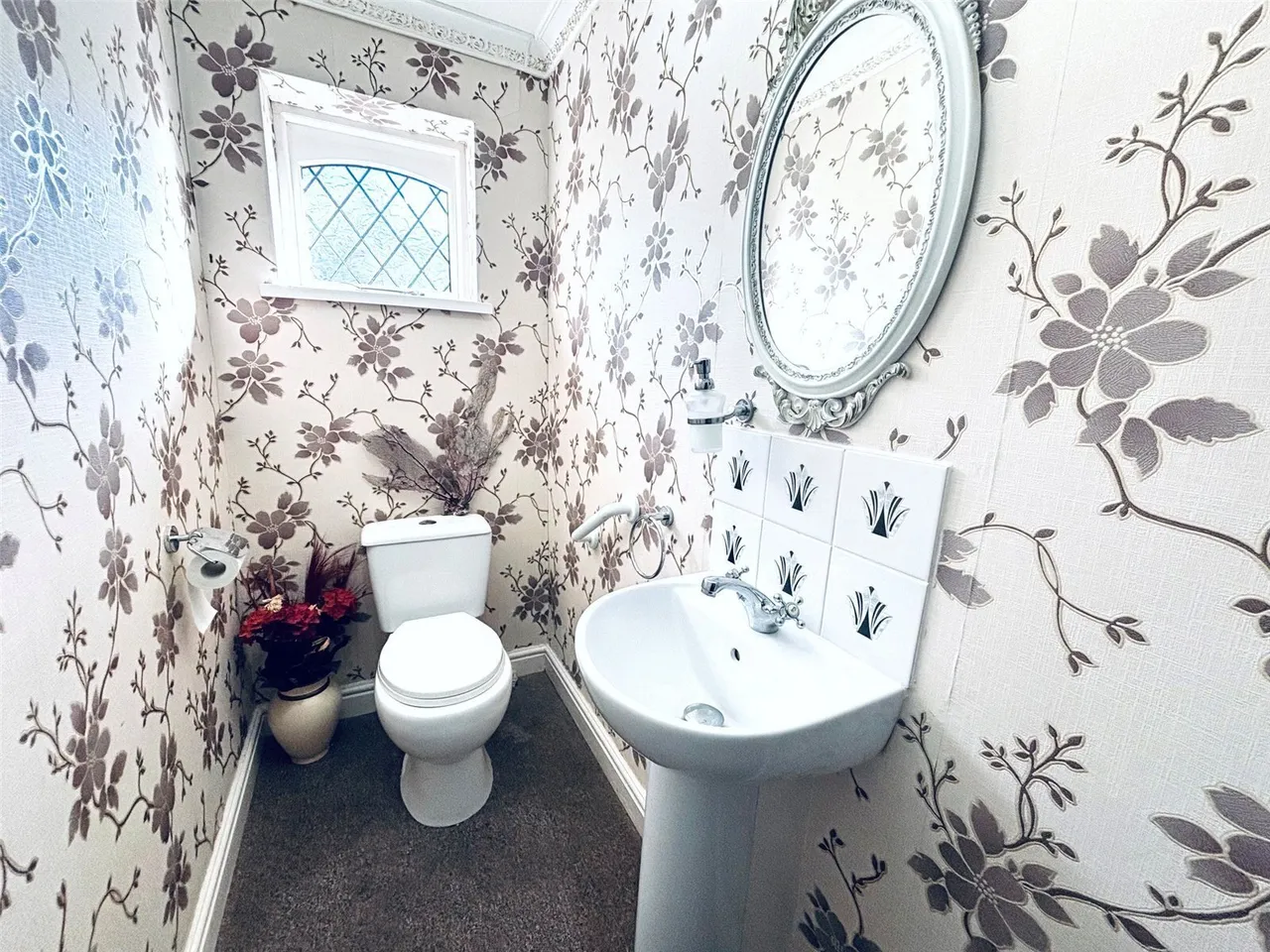 Silverlands Avenue, Oldbury, B68, photo 10