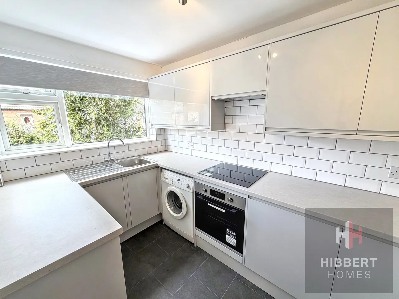 Alma Road, Sale, M33, photo 2