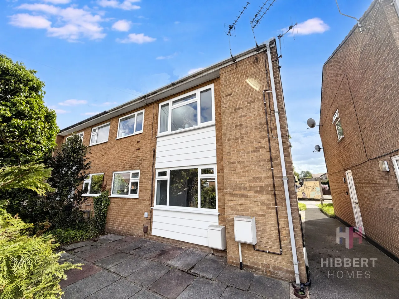 2 bed flat for sale, Alma Road, Sale, M33
